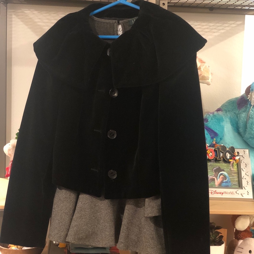 NWT black velvet Moschino Blazer